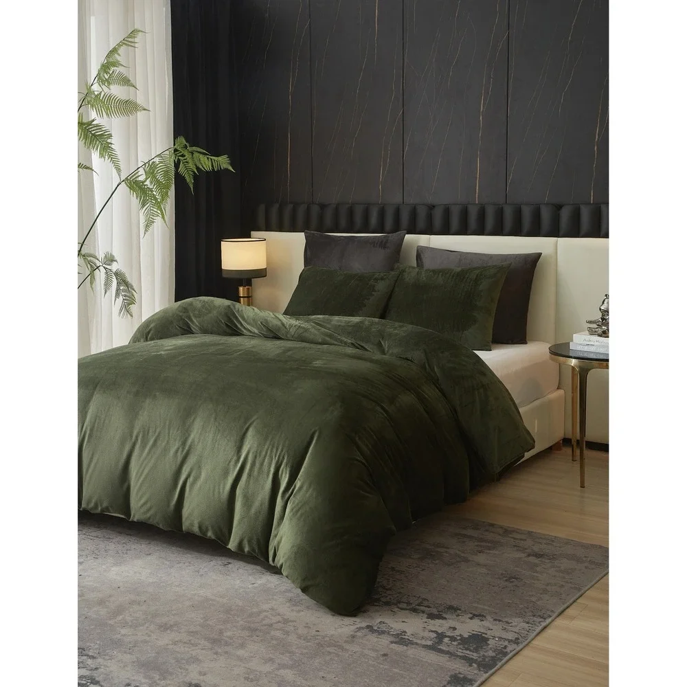 Zera Green 100% Velvet 5 piece Comforter Set Queen